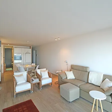 In Het Zoute With Sea Views *