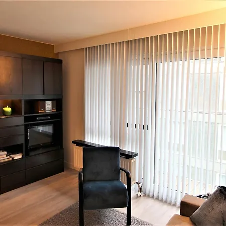 公寓 In Het Zoute With Sea Views *